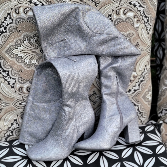 Unisa Quesia Silver Glitter Boot - Picture 7 of 7